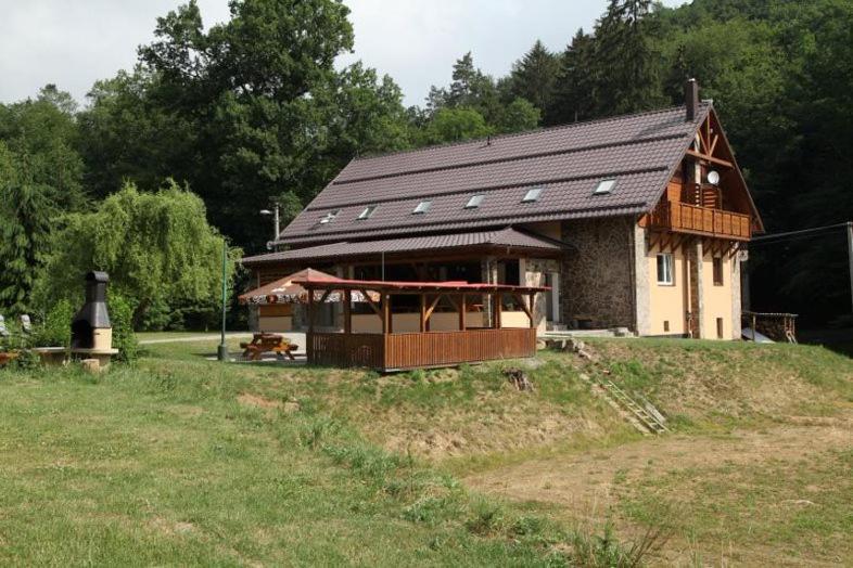Pod Bresteckou Skalou Brestek Экстерьер фото